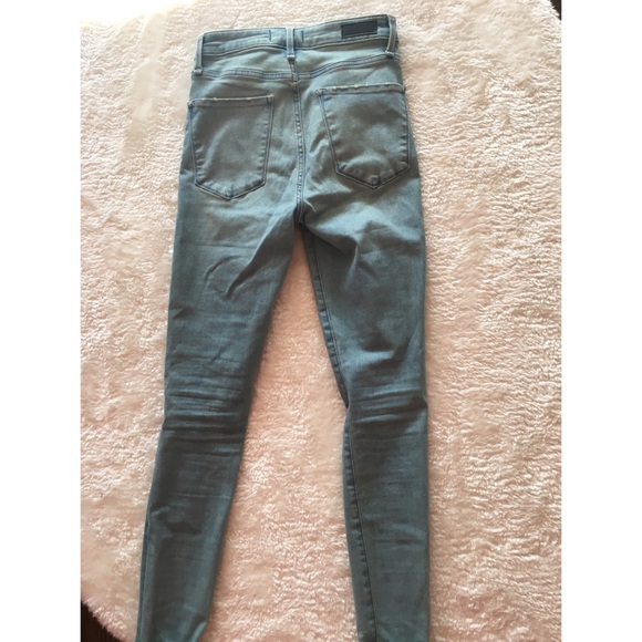 Abercrombie and Fitch High Rise Light Wash Jeans - Picture 4 of 5